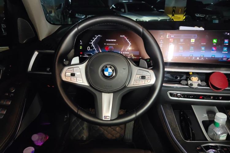 Used BMW X5 2023 xDrive 30Li Luxury M Sport Package Steering Wheel