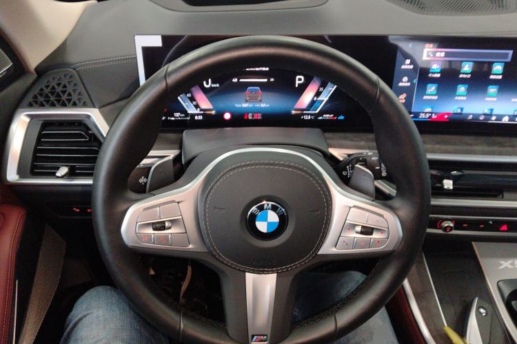 Used BMW X5 2023 xDrive 30Li Luxury M Sport Night Edition Package Steering Wheel
