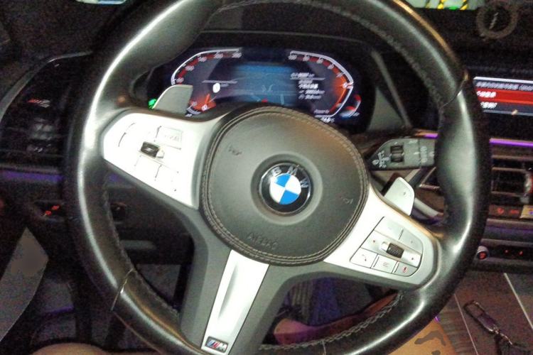 Used BMW X5 2023 xDrive 40Li M Sport Package Steering Wheel