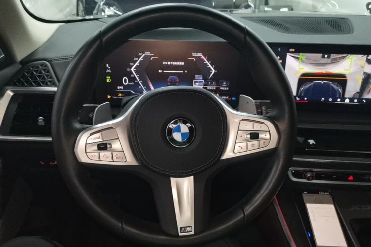 Used BMW X5 2023 xDrive 30Li Luxury M Sport Night Edition Package Steering Wheel