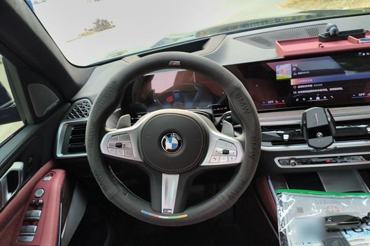 Used BMW X5 2023 xDrive 40Li M Sport Night Edition Package Steering Wheel