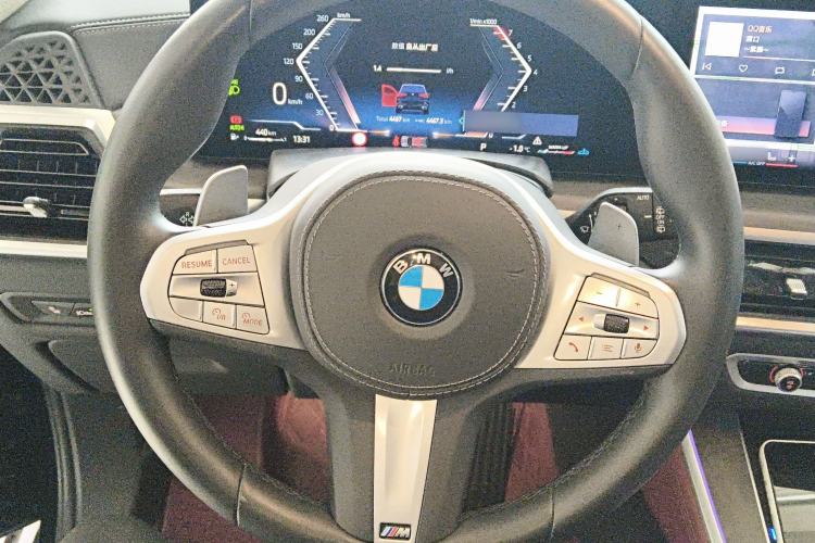 Used BMW X5 2023 xDrive 30Li Luxury M Sport Night Edition Package Steering Wheel