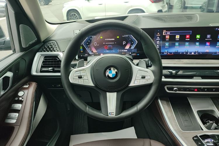 Used BMW X5 2023 xDrive 30Li Luxury M Sport Night Edition Package Steering Wheel