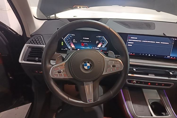 Used BMW X5 2023 xDrive 30Li Luxury M Sport Package Steering Wheel