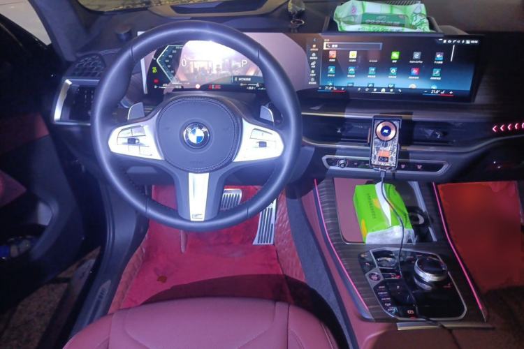 Used BMW X5 2023 xDrive 40Li M Sport Night Edition Package Steering Wheel
