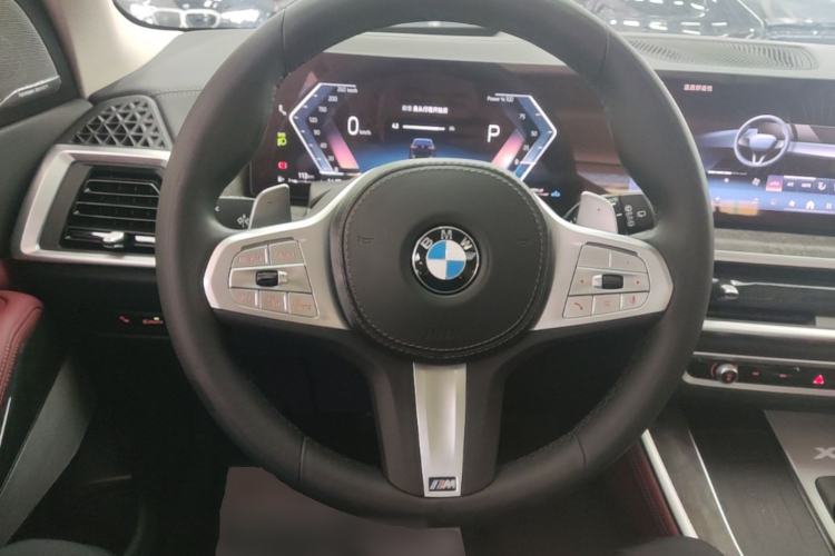Used BMW X5 2023 xDrive 30Li Luxury M Sport Night Edition Package Steering Wheel