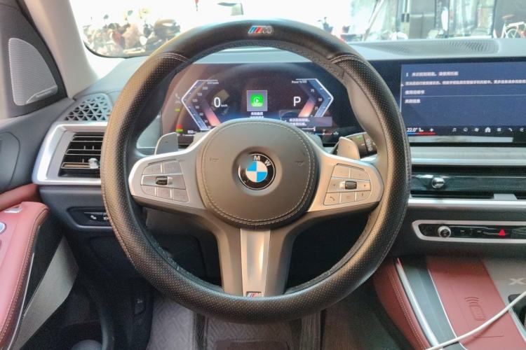 Used BMW X5 2023 xDrive 30Li Luxury M Sport Package Steering Wheel