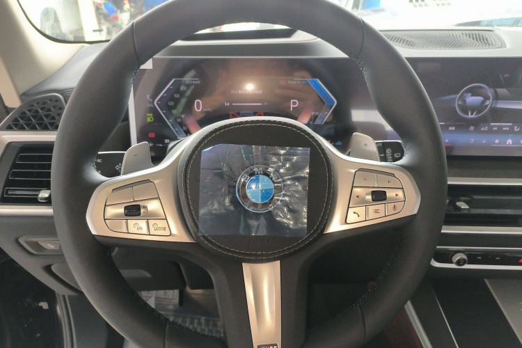 Used BMW X5 2023 xDrive 30Li Luxury M Sport Night Edition Package Steering Wheel