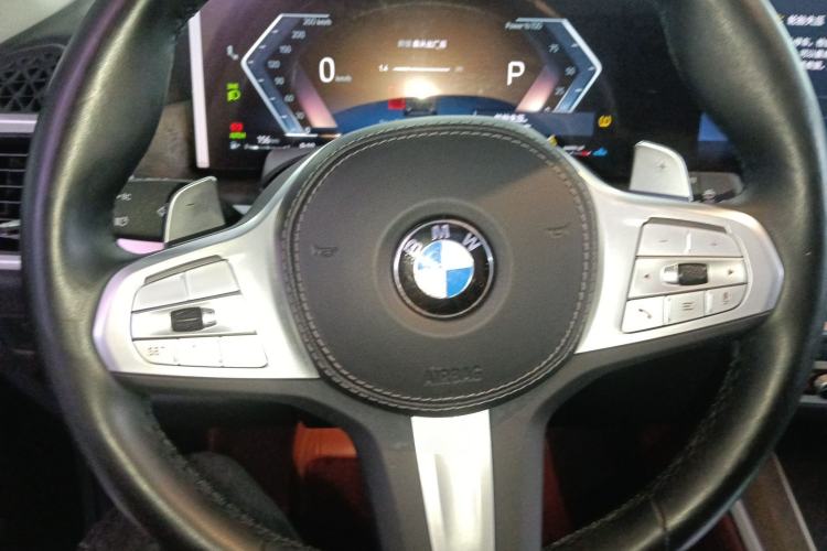 Used BMW X5 2023 xDrive 30Li M Sport Package Steering Wheel