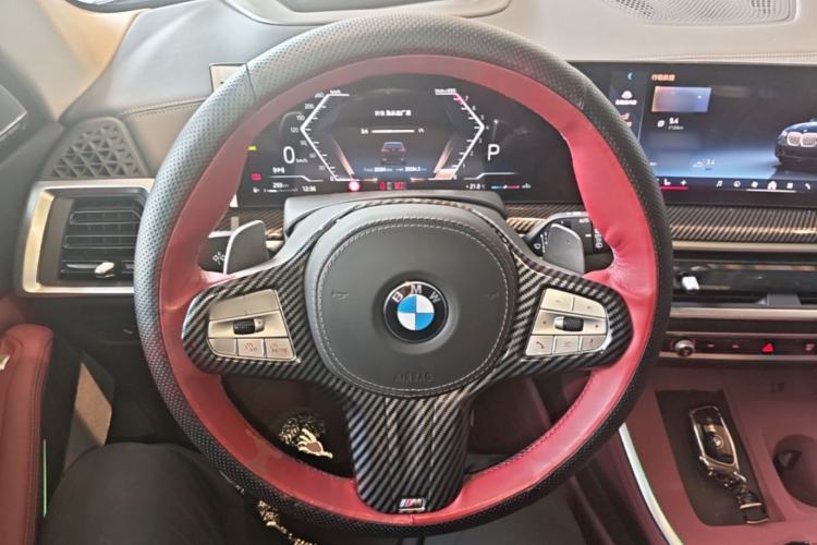 Used BMW X5 2023 xDrive 30Li Luxury M Sport Package Steering Wheel
