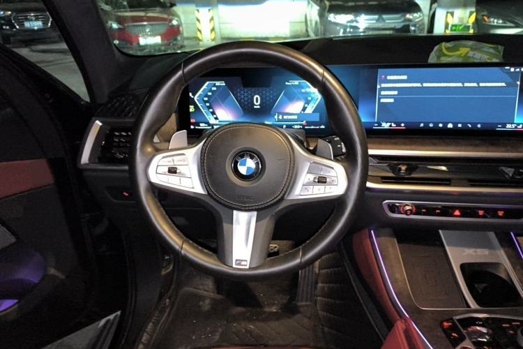 Used BMW X5 2023 xDrive 30Li Luxury M Sport Night Edition Package Steering Wheel