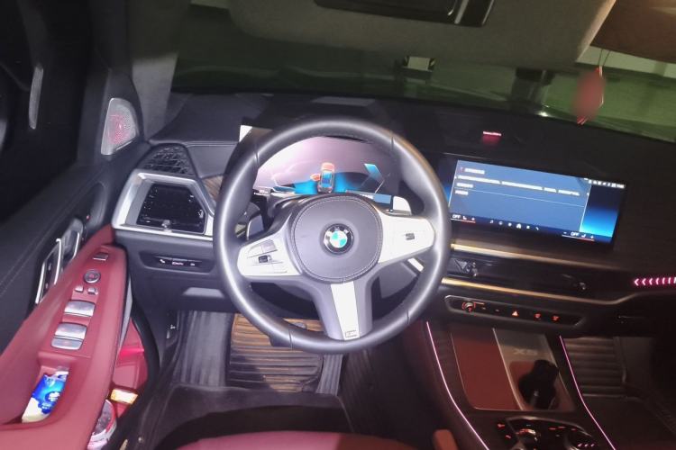 Used BMW X5 2023 xDrive 40Li M Sport Package Steering Wheel