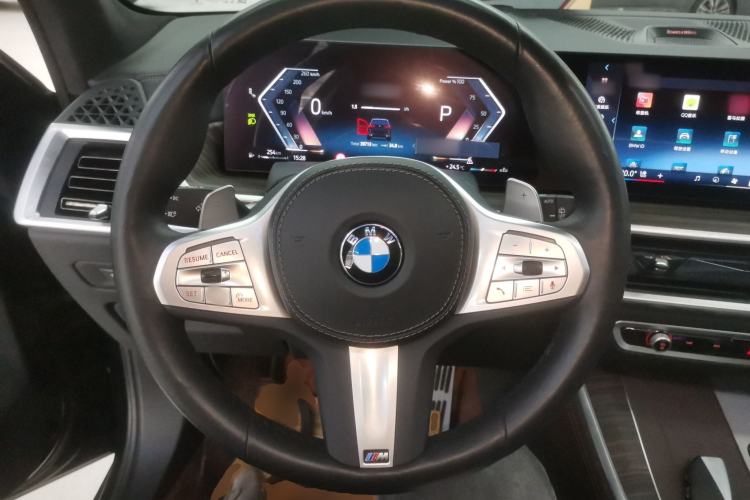 Used BMW X5 2023 xDrive 40Li Luxury Edition M Sport Night Vision Package Steering Wheel