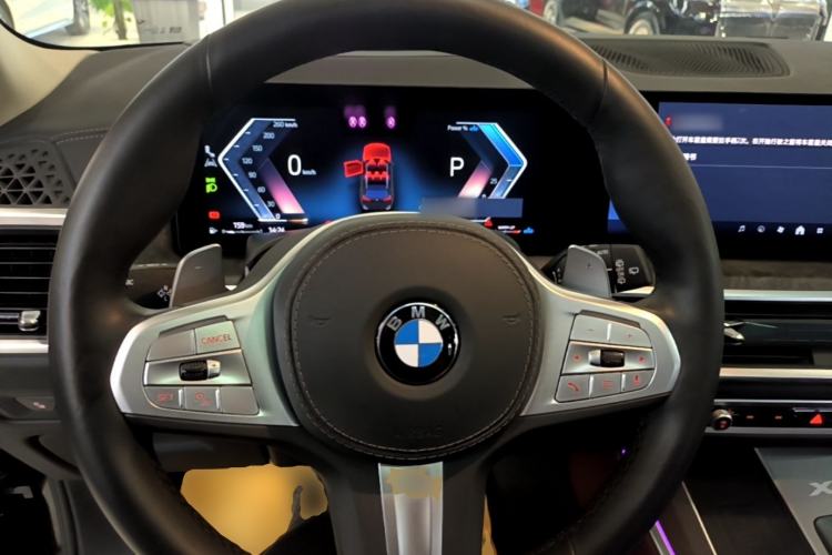 Used BMW X5 2023 xDrive 30Li Luxury M Sport Night Edition Package Steering Wheel