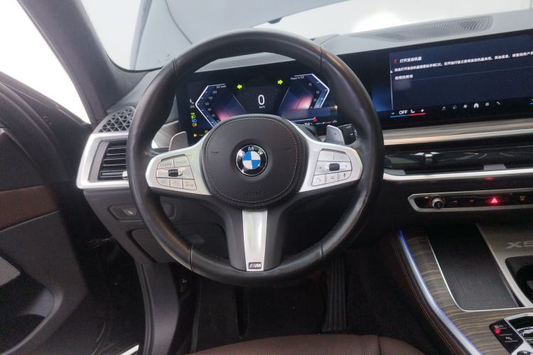Used BMW X5 2023 xDrive 40Li M Sport Night Edition Package Steering Wheel