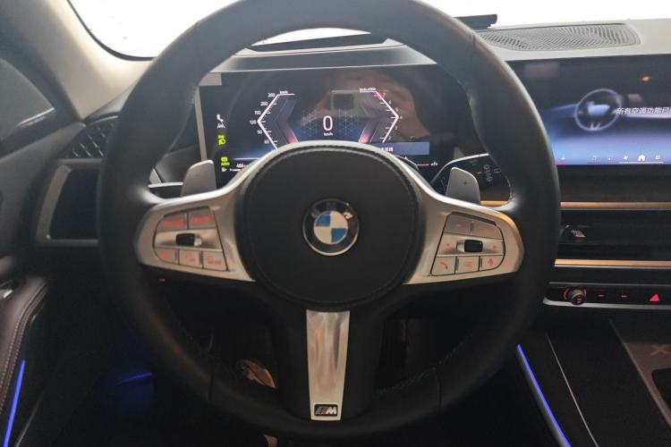 Used BMW X5 2023 xDrive 30Li Luxury M Sport Night Edition Package Steering Wheel