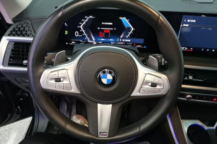 Used BMW X5 2023 xDrive 30Li Luxury M Sport Night Edition Package Steering Wheel