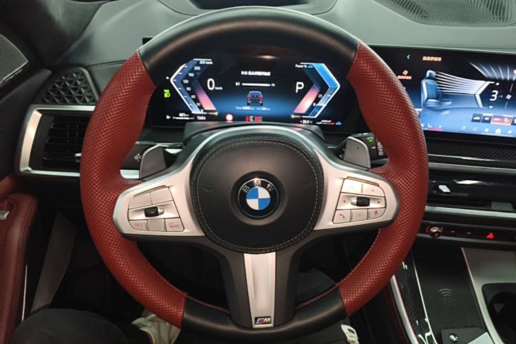 Used BMW X5 2023 xDrive 40Li M Sport Package Steering Wheel