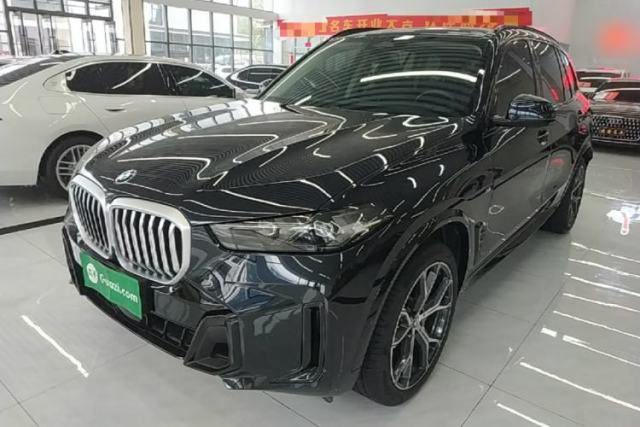 Used BMW X5 2023 xDrive 30Li Luxury M Sport Package