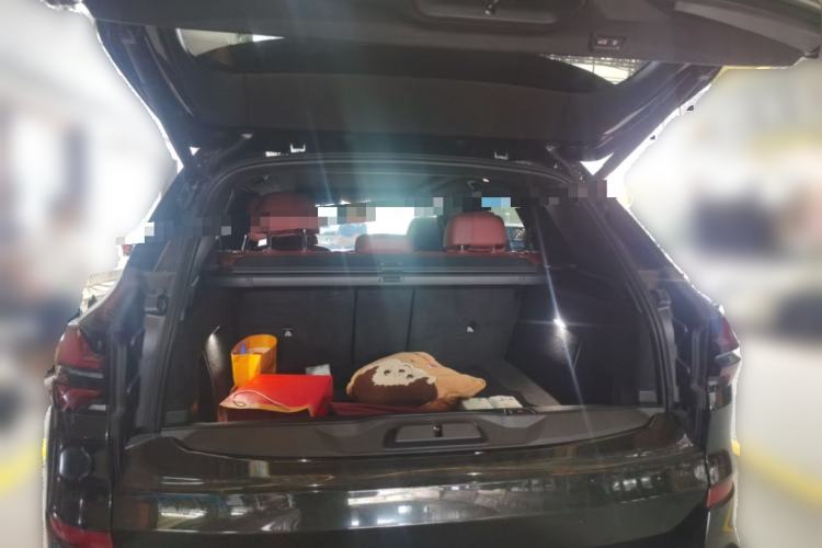 Used BMW X5 2023 xDrive 40Li M Sport Night Edition Package Trunk