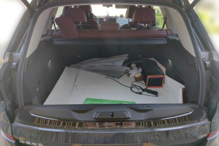 Used BMW X5 2023 xDrive 30Li Luxury M Sport Night Edition Package Trunk
