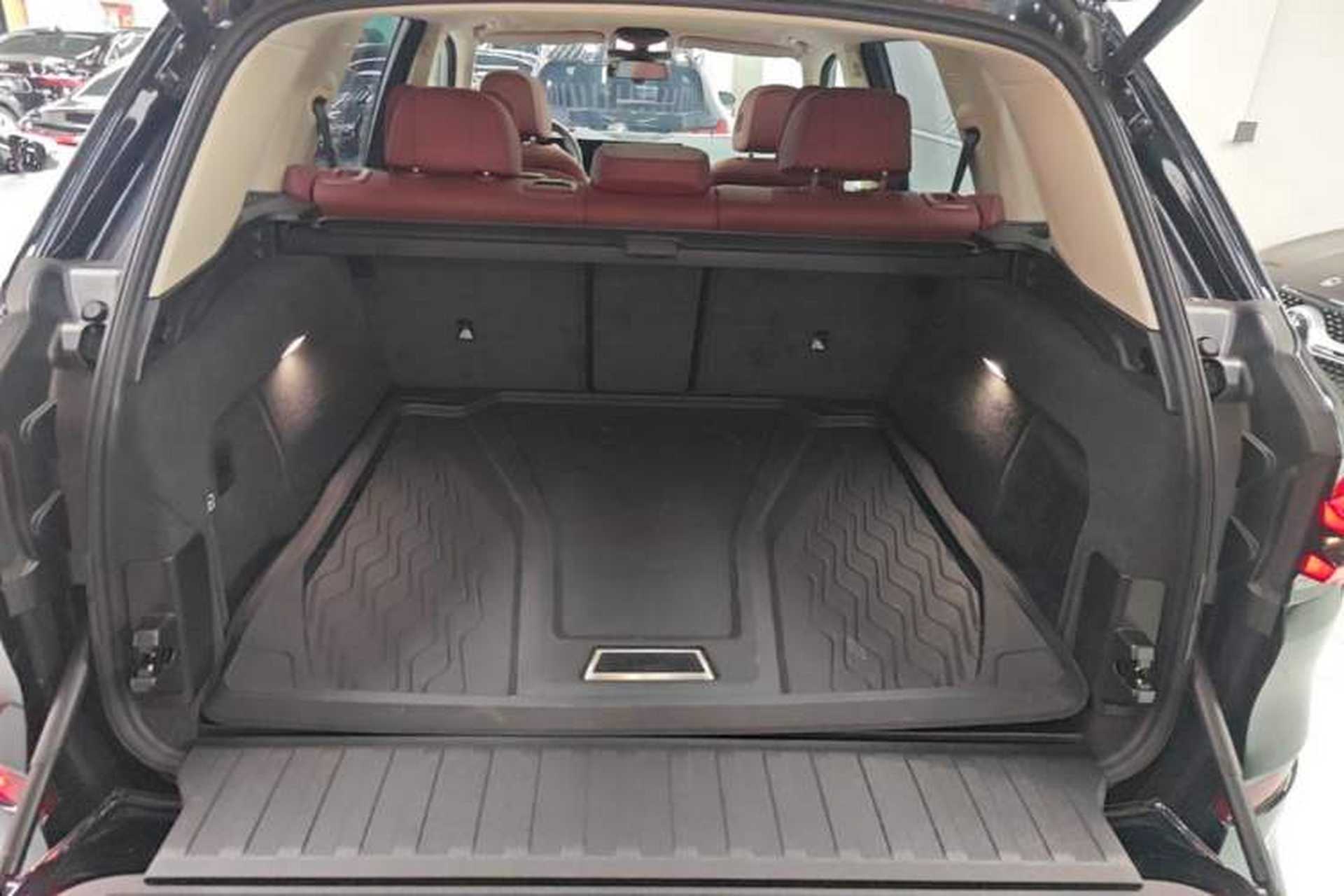 Used BMW X5 2023 xDrive 30Li Luxury M Sport Night Edition Package Trunk