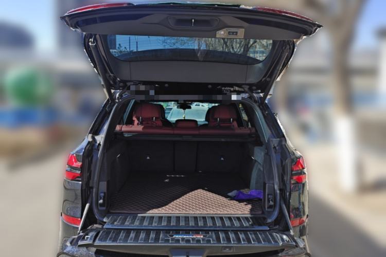 Used BMW X5 2023 xDrive 40Li M Sport Night Edition Package Trunk