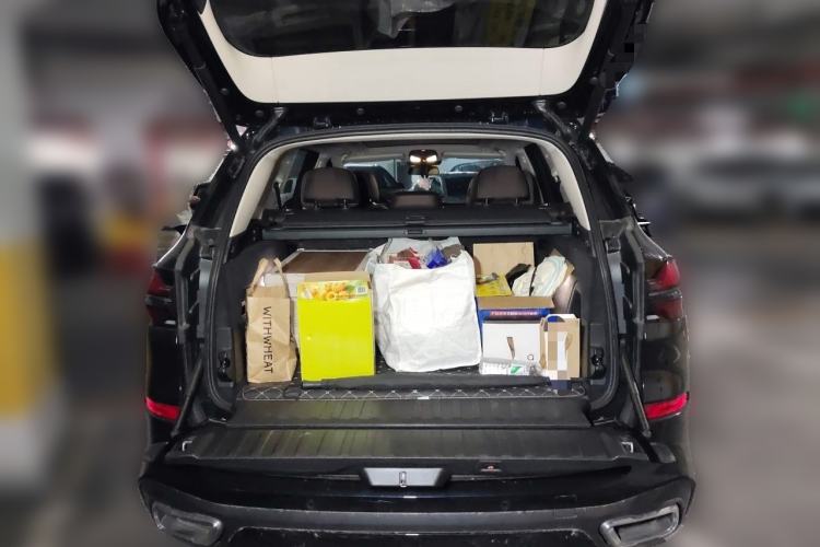 Used BMW X5 2023 xDrive 30Li Luxury M Sport Package Trunk