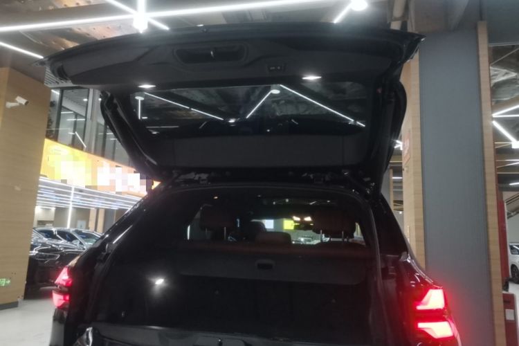 Used BMW X5 2023 xDrive 40Li M Sport Night Edition Package Trunk