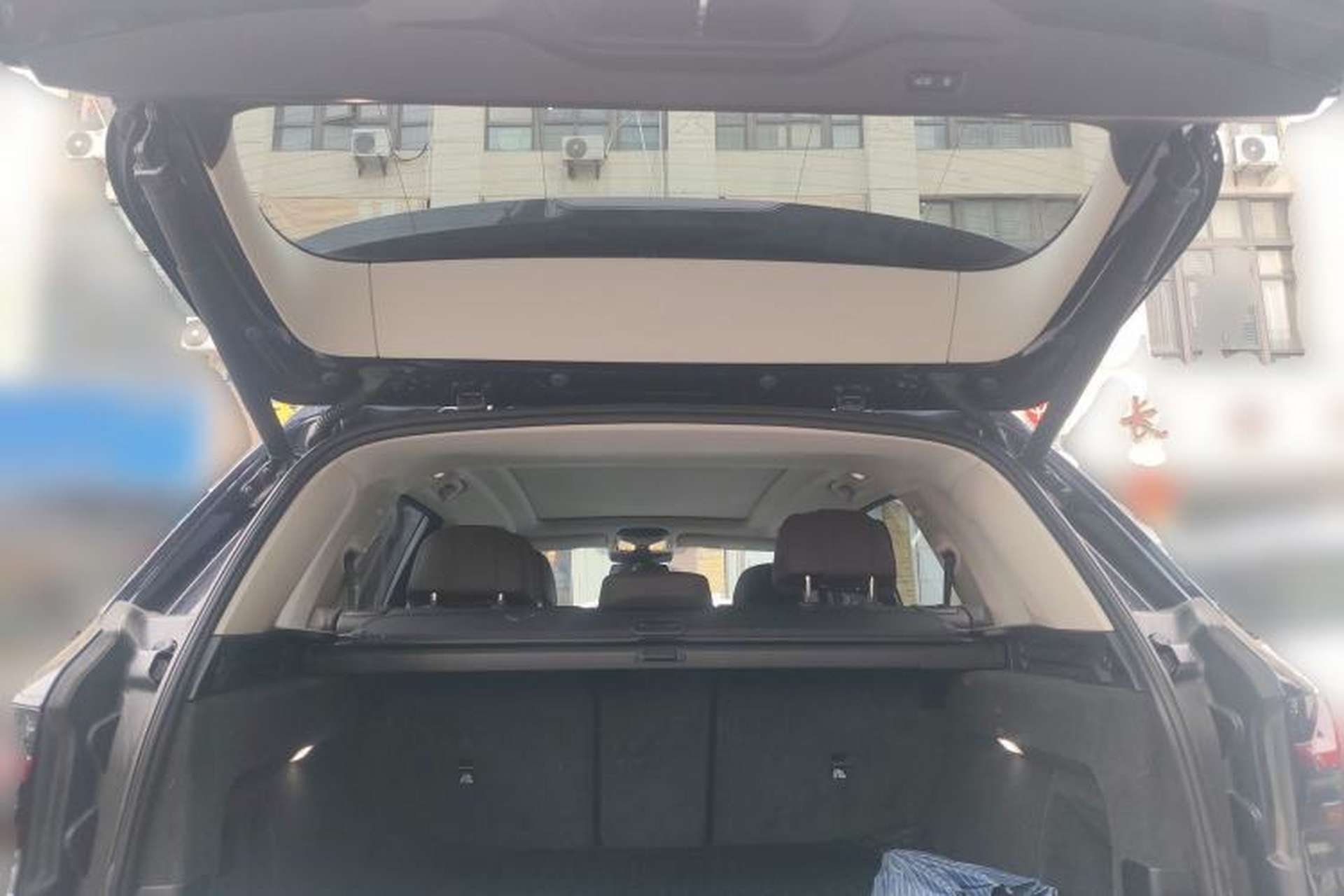 Used BMW X5 2023 xDrive 30Li Luxury M Sport Night Edition Package Trunk