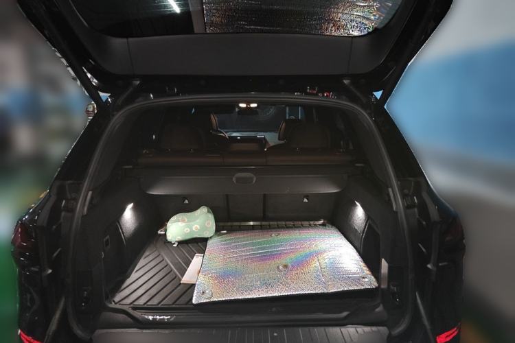 Used BMW X5 2023 xDrive 40Li M Sport Night Edition Package Trunk