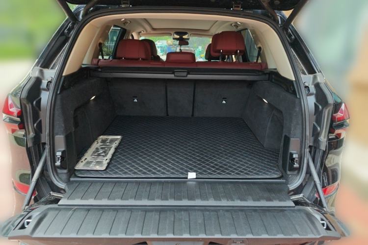 Used BMW X5 2023 xDrive 30Li Luxury M Sport Night Edition Package Trunk