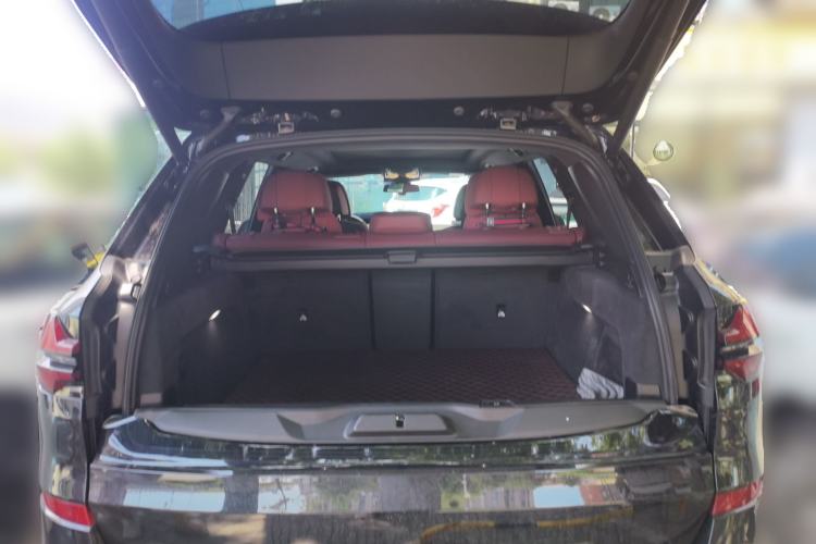 Used BMW X5 2023 xDrive 40Li M Sport Night Edition Package Trunk