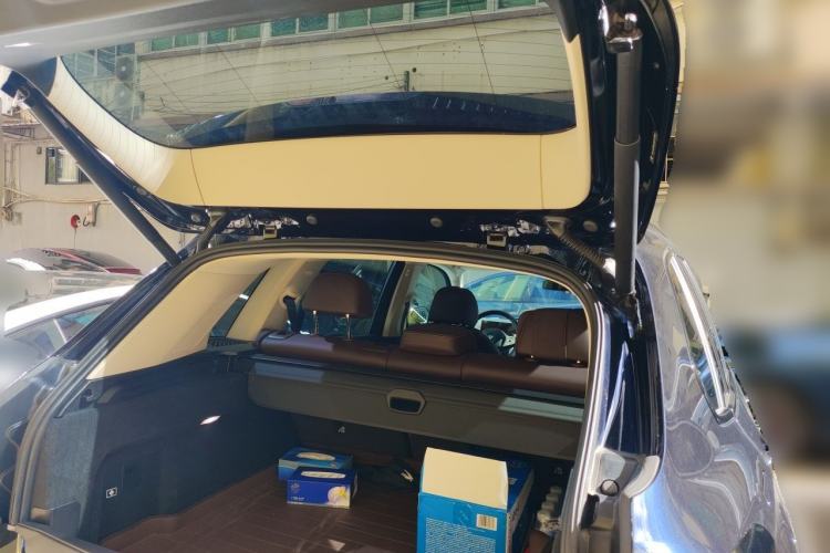 Used BMW X5 2023 xDrive 30Li Luxury M Sport Night Edition Package Trunk