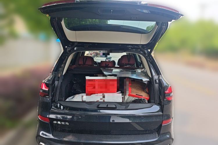 Used BMW X5 2023 xDrive 30Li Luxury M Sport Night Edition Package Trunk
