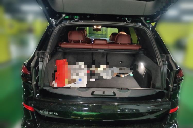 Used BMW X5 2023 xDrive 40Li M Sport Night Edition Package Trunk