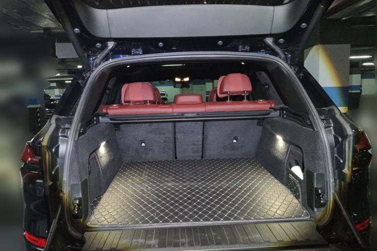 Used BMW X5 2023 xDrive 40Li M Sport Night Edition Package Trunk