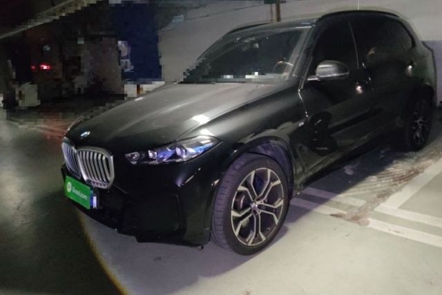 Used BMW X5 2023 xDrive 40Li M Sport Night Edition Package