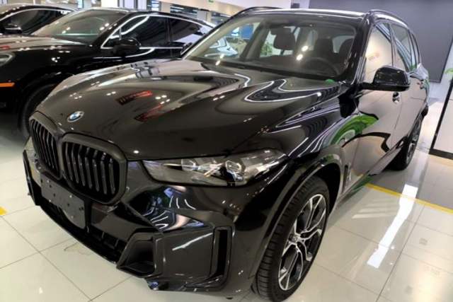 Used BMW X5 2023 xDrive 30Li Luxury M Sport Night Edition Package
