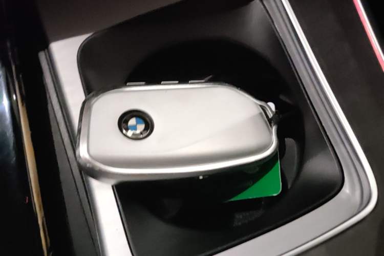Used BMW X5 2023 xDrive 30Li Luxury M Sport Night Edition Package Vehicle Key