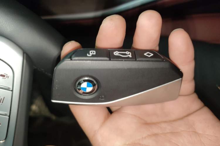 Used BMW X5 2023 xDrive 30Li Luxury M Sport Package Vehicle Key