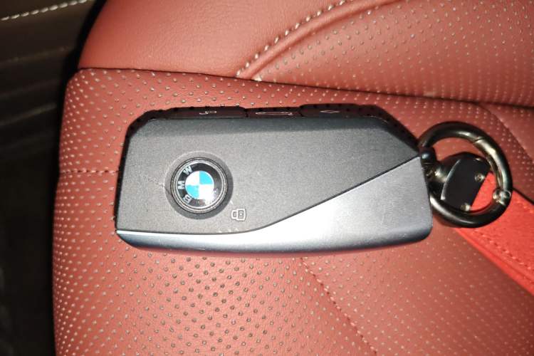 Used BMW X5 2023 xDrive 30Li Luxury M Sport Night Edition Package Vehicle Key