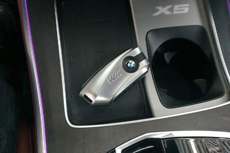 Used BMW X5 2023 xDrive 30Li Luxury M Sport Night Edition Package Vehicle Key