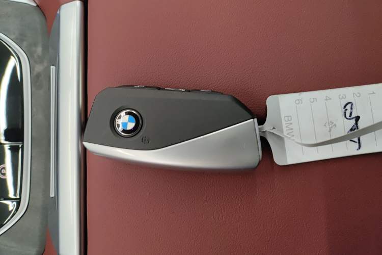 Used BMW X5 2023 xDrive 30Li M Sport Package Vehicle Key