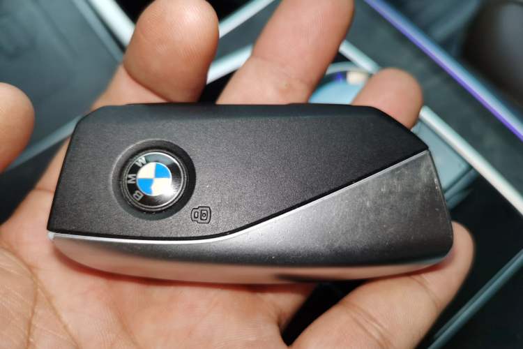 Used BMW X5 2023 xDrive 30Li Luxury M Sport Night Edition Package Vehicle Key