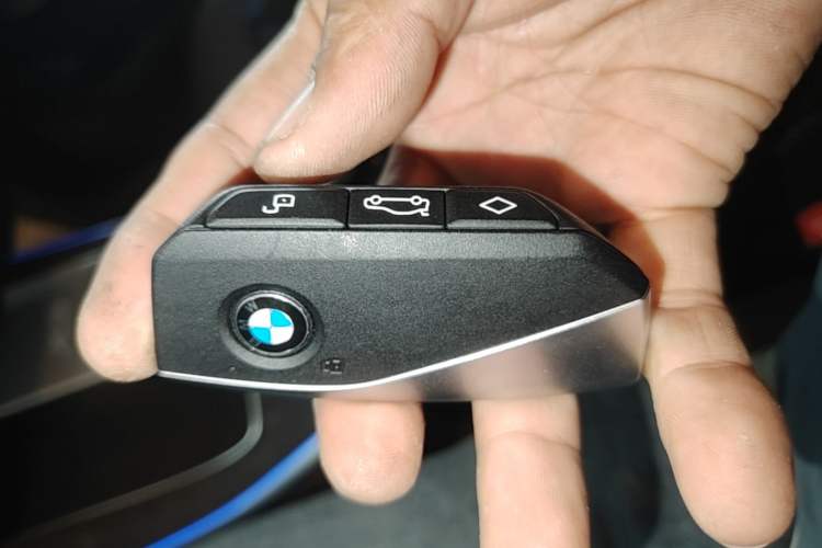 Used BMW X5 2023 xDrive 30Li Luxury M Sport Night Edition Package Vehicle Key