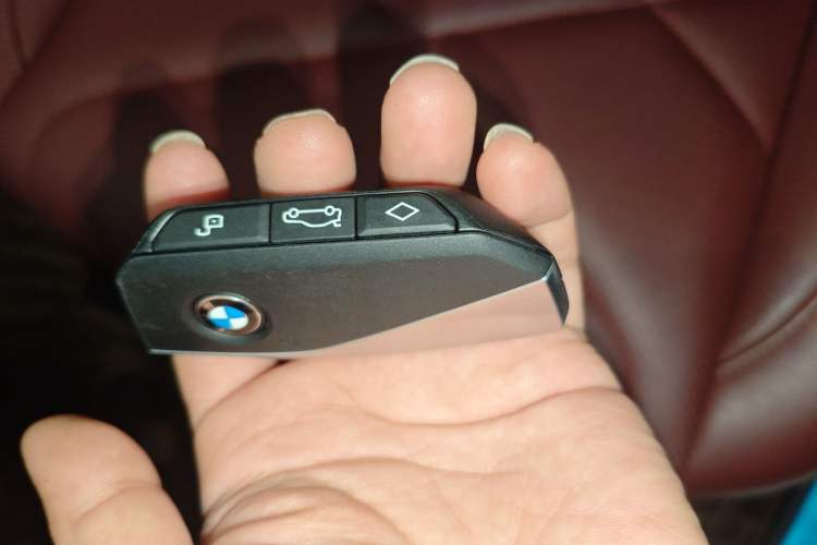 Used BMW X5 2023 xDrive 30Li Luxury M Sport Night Edition Package Vehicle Key