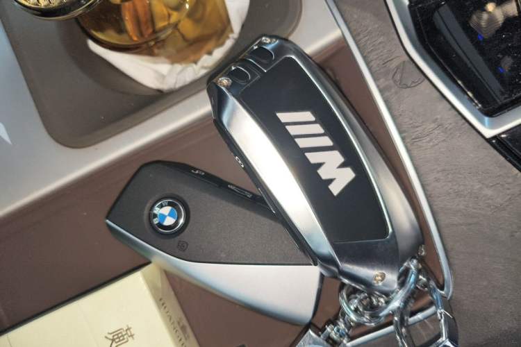 Used BMW X5 2023 xDrive 30Li Luxury M Sport Night Edition Package Vehicle Key
