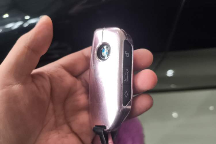 Used BMW X5 2023 xDrive 30Li Luxury M Sport Night Edition Package Vehicle Key
