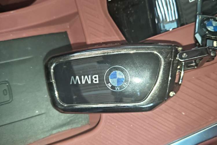 Used BMW X5 2023 xDrive 30Li Luxury M Sport Package Vehicle Key